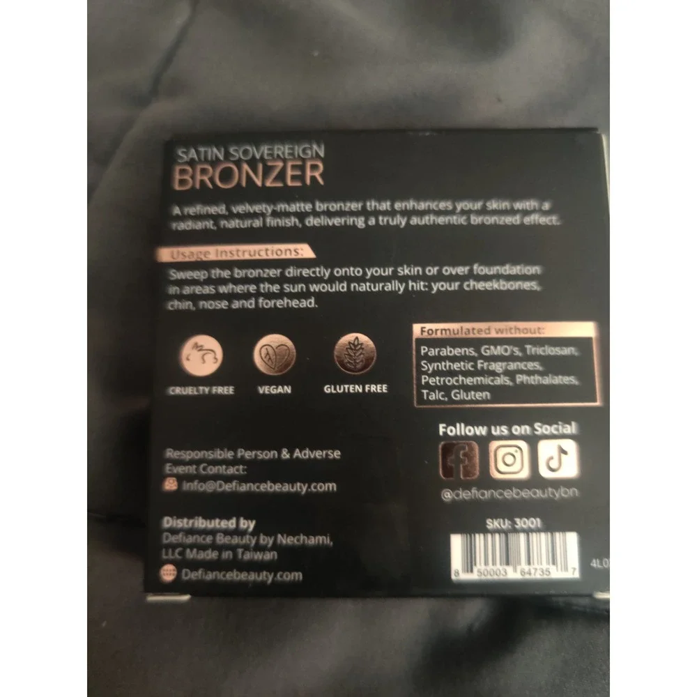 Defiance Beauty by Nechami Satin Sovereign Bronzer Goddess Glow Matte Finish